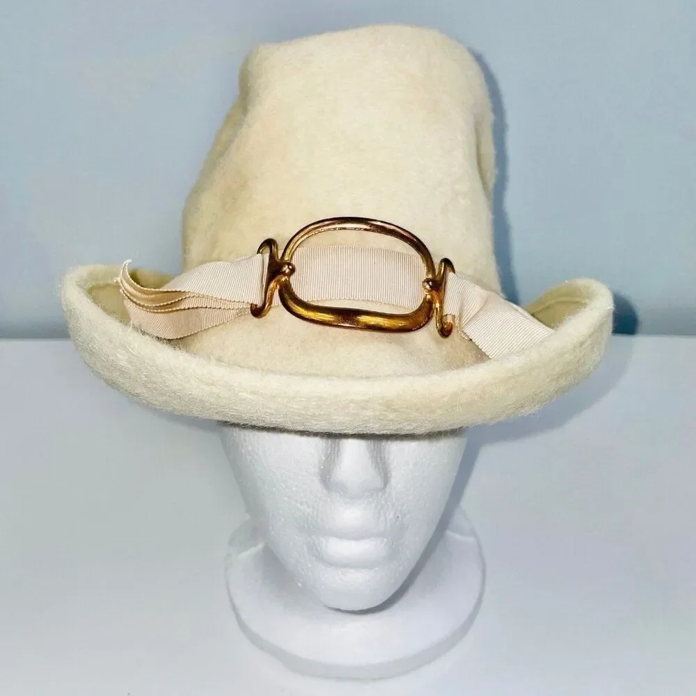 Vintage Gwenn Pennington Cloche Beige Hat Gold Church Dress Up Theatre Dance